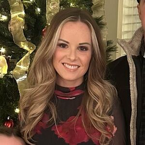 Meet your Posher, Courtney